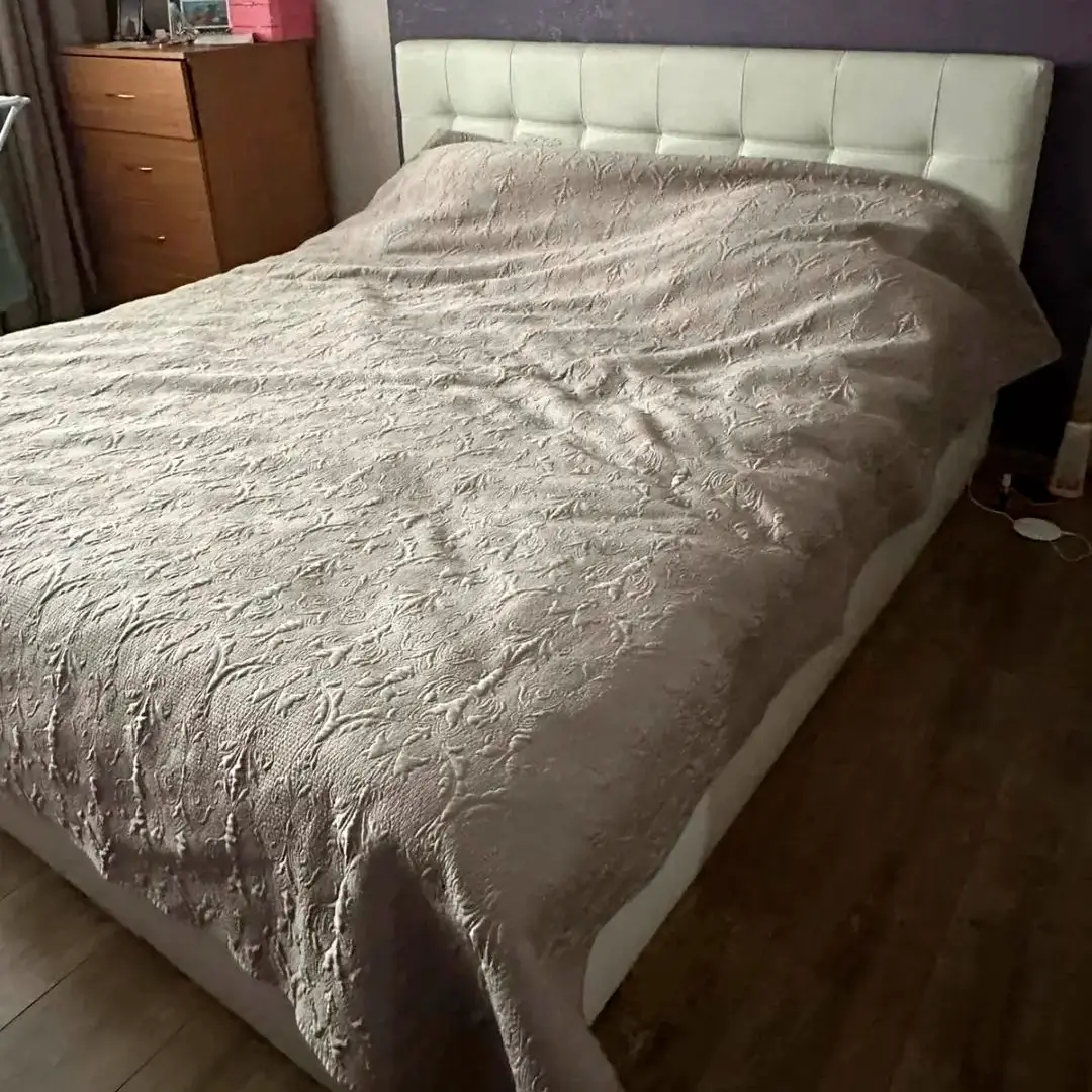 Перетяжка изголовья кровати до