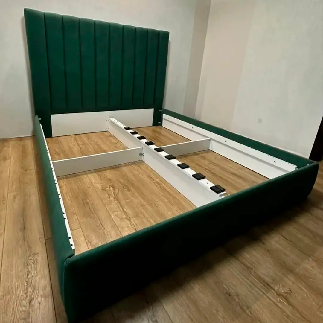 Перетяжка изголовья кровати после