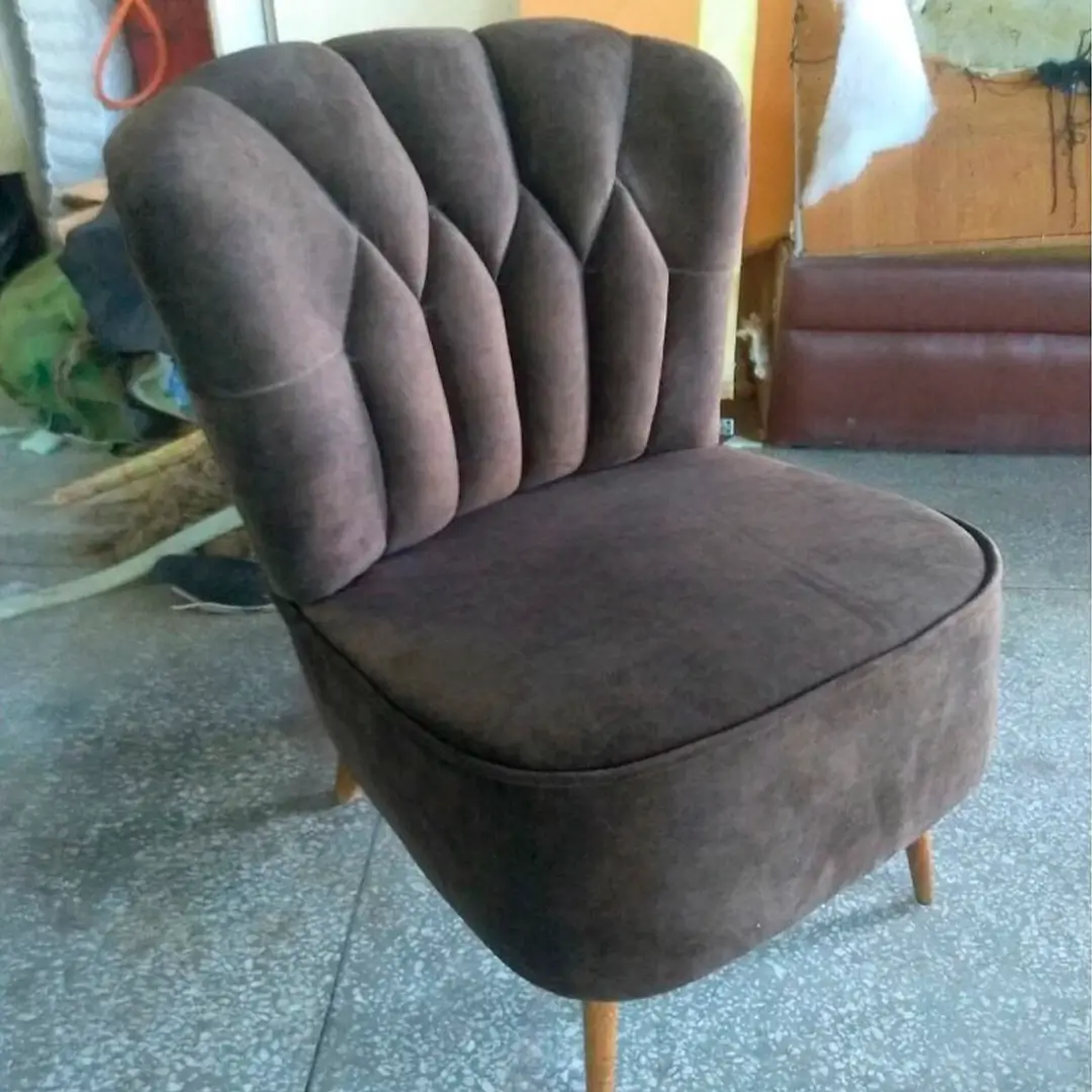 Перетяжка кресла после