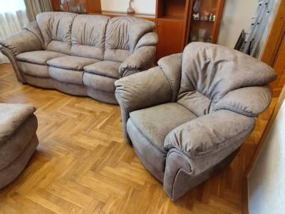 перетяжка дивана, кресла и пуфика